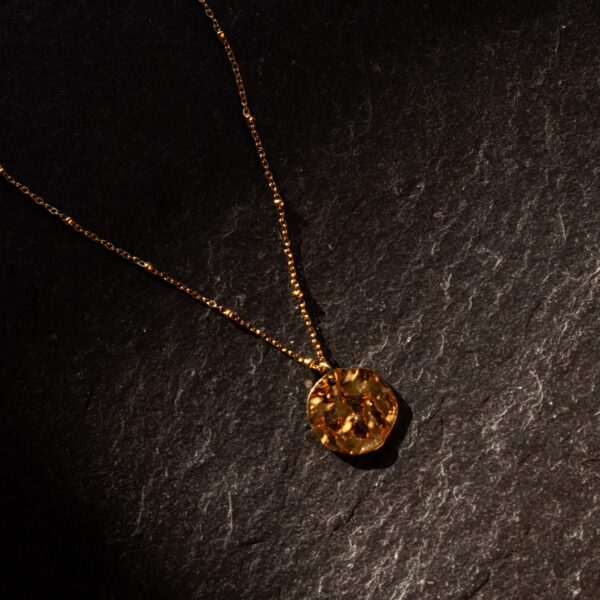 Collier Médaillon martelé