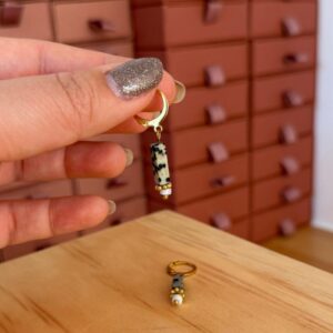 Dormeuses jaspe dalmatien nacre