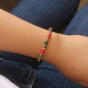 Bracelet élastique turquoise africaine et magnésite rose